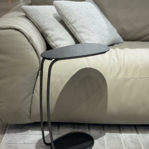 Приставной столик Yago от итальянской фабрики Cattelan Italia