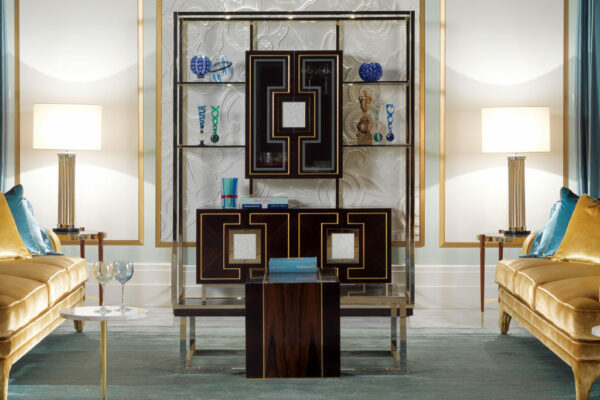 Итальянская настольная лампа L049 3