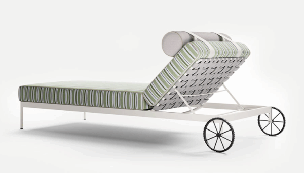 Итальянский шезлонг Levante Out 4