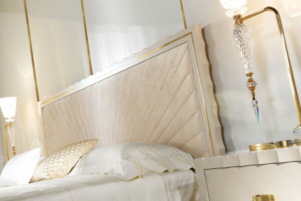 Итальянская прикроватная тумбочка W034/NT 3