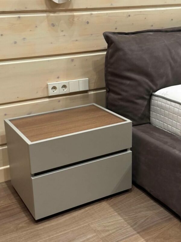 Прикроватная тумбочка 60см  REPLAY arena 2