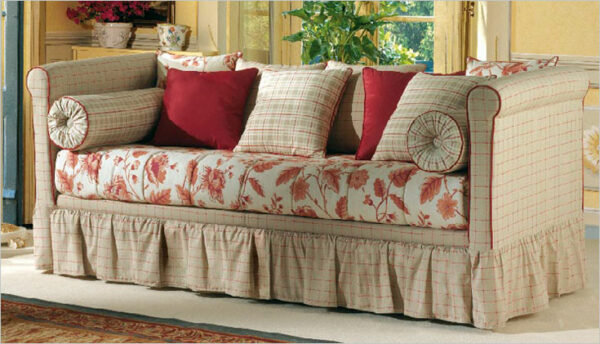 Итальянский диван Victoria