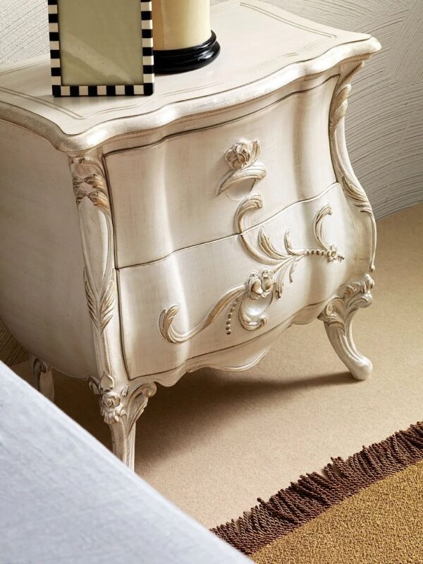 Итальянская прикроватная тумбочка Art.4017 от SILVANOGRIFONI