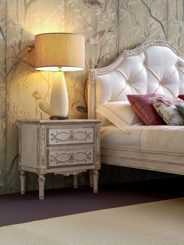 Итальянская прикроватная тумбочка Art. 4028 от SILVANOGRIFONI