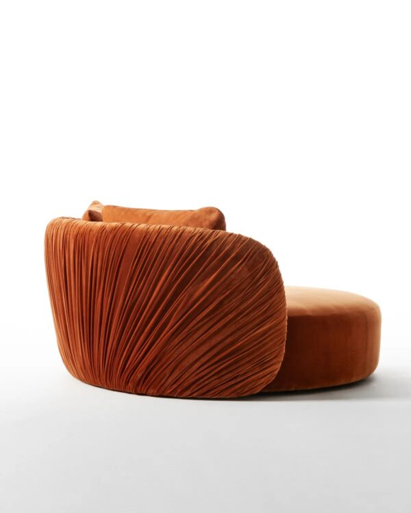 Итальянский диван Drapé Round от LAURAMERONI