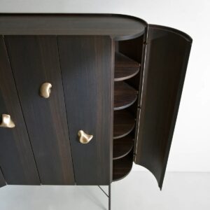 Итальянский сервант Collectionist 2