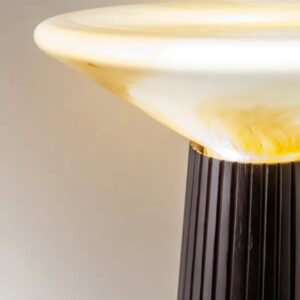 Итальянский напольный торшер Cono da Terra от LAURAMERONI