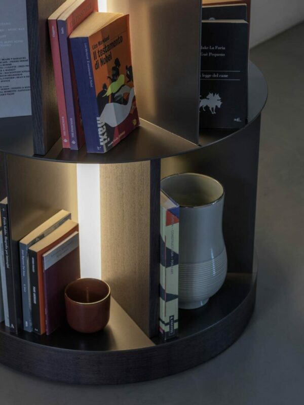 Итальянский стеллаж Babele от FLOU