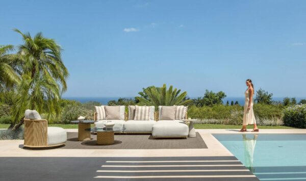 Итальянский столик Bond Coffee table D100 3