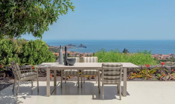 Итальянский стол Finn Extending dining table 205/270 от Talenti