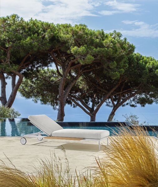 Итальянский шезлонг Leaf Sunbed 2