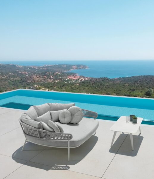 Итальянский диван Moon//Alu Daybed 2