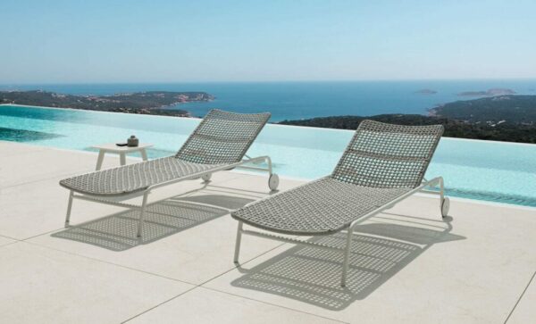 Итальянский шезлонг Moon//Alu Sunbed от Talenti