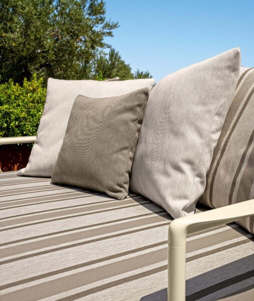 Итальянское кресло Nalu Living armchair 2