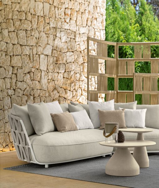 Итальянское кресло Swipe Armchair living room 3