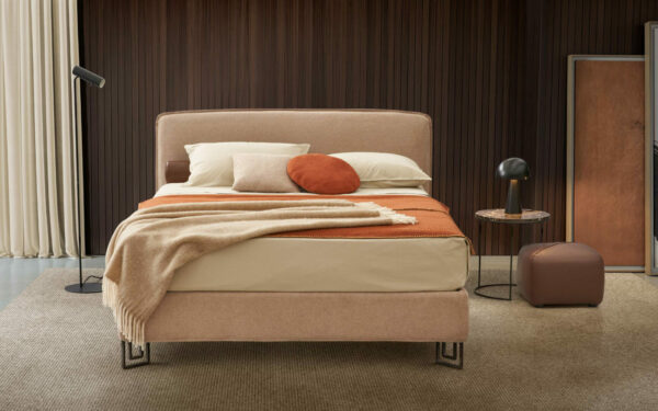 Итальянская кровать KISS от Rosini