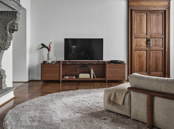 Итальянская ТВ-тумба AKERU от Porada