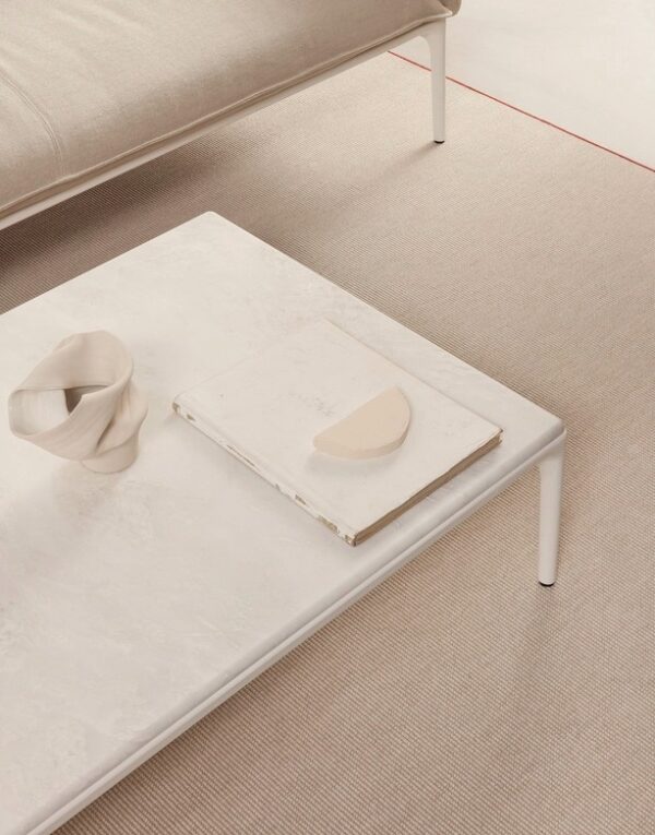 Итальянский столик Yale Low 2