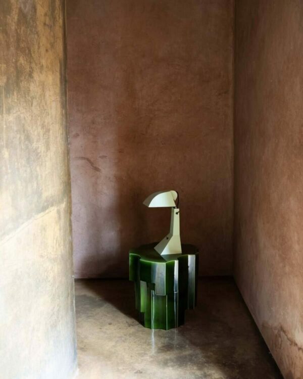 Итальянская настольная лампа E63 2