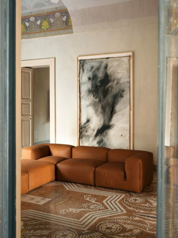 Итальянский диван Le Mura 2