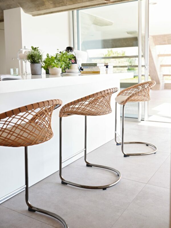 Итальянский барный стул P47 от MIDJ