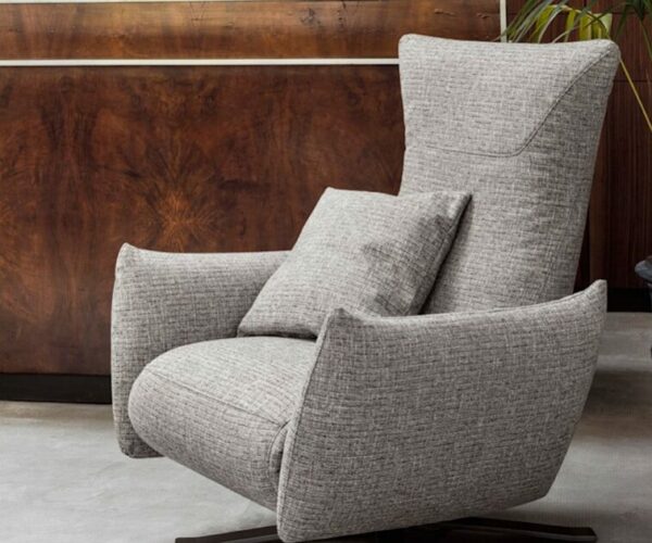 Итальянское кресло POLSE от CALLIGRAS