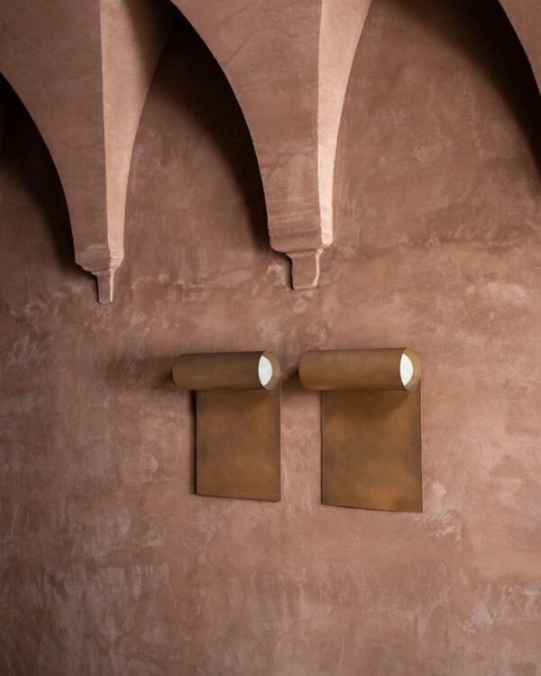 Итальянская настенная лампа Doric от Tacchini