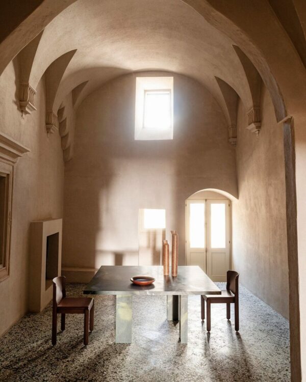 Итальянский стол Clockwise 3