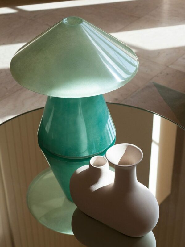 Итальянская настольная лампа Mano Light от Tacchini