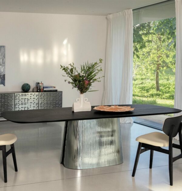 Итальянский стол Adone Plissé от Tonin Casa