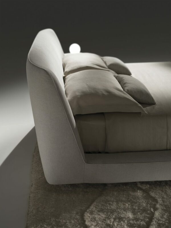 Итальянская кровать Athene от FERRI 1956