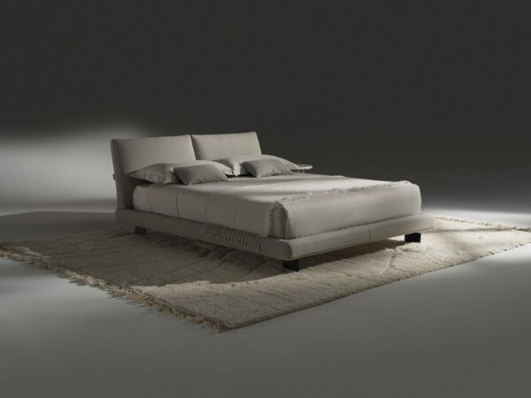 Итальянская кровать Beverly от FERRI 1956