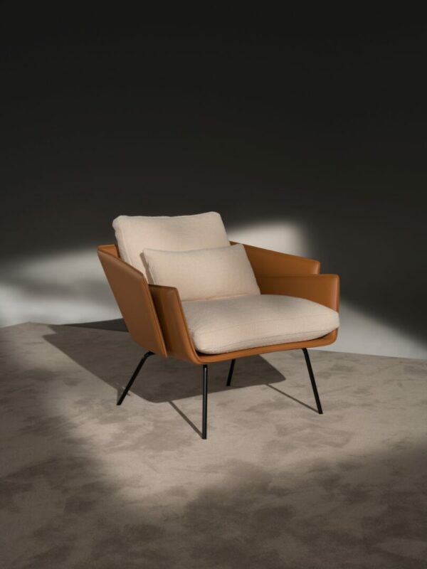 Итальянское кресло Blade armchair от FERRI 1956