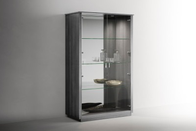 Итальянская витрина Vetrina 2 ante con schiena specchio e 2 faretti 110/220/220