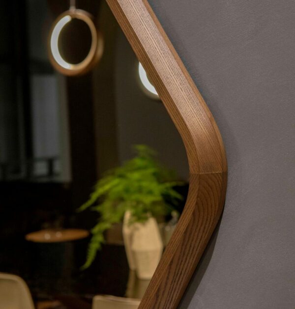 Итальянское зеркало Hive от Tonin Casa