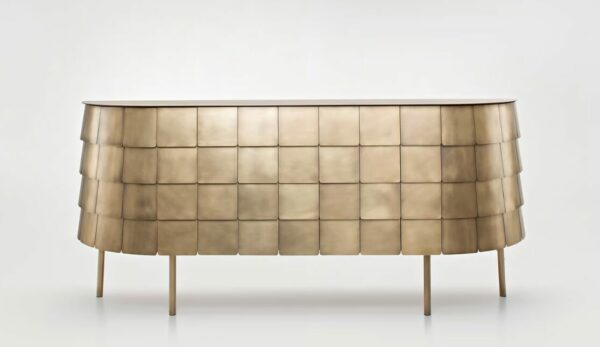 Итальянский комод Yoroi от De Castelli