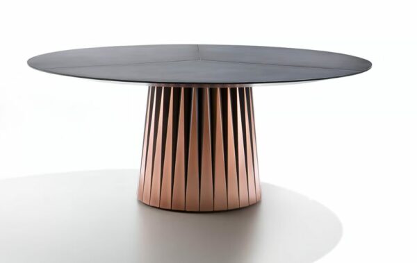 Итальянский стол Coste от De Castelli