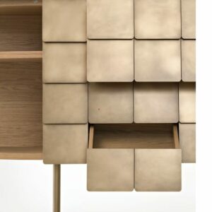 Итальянский комод Yoroi от De Castelli