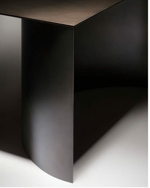 Итальянский стол Plateaux 2