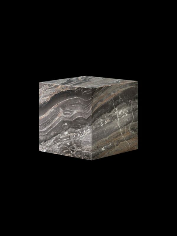 Итальянский столик Plinth Cubic от Audo