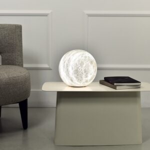 Дизайнерская настольная лампа .uno 2