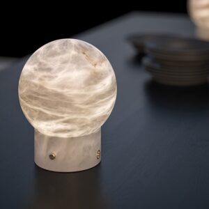 Дизайнерская настольная лампа .athena от Alain Ellouz (Париж)