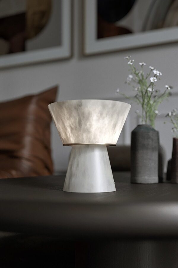 Дизайнерская настольная лампа .gama от Alain Ellouz (Париж)