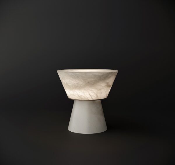 Дизайнерская настольная лампа .gama 3