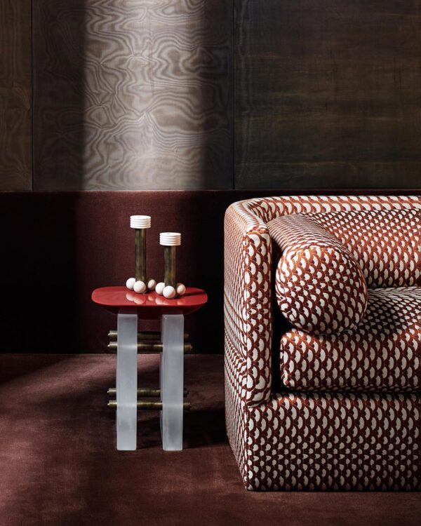 Дизайнерский столик SEGMENT : COCKTAIL TABLE 4