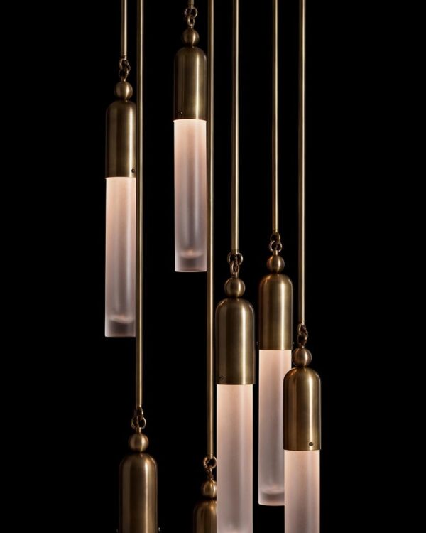 Дизайнерский подвесной светильник TASSEL : 7 INSTALLATION от APPARATUS (США)