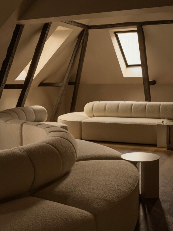 Итальянский пуф Eave Seamline 8 4