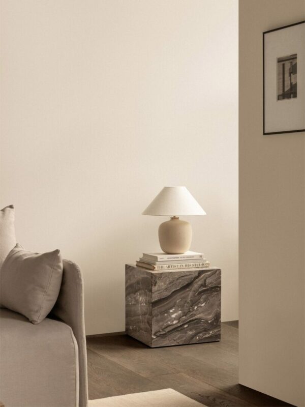 Итальянский столик Plinth Cubic от Audo