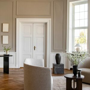 Итальянский столик Plinth Cubic 2