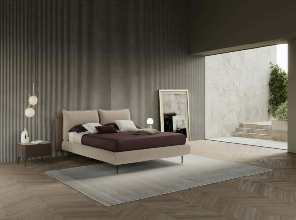Итальянская кровать Harald от Novaluna